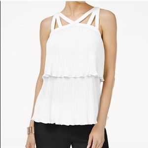 Thalia Sodi pleated popover top